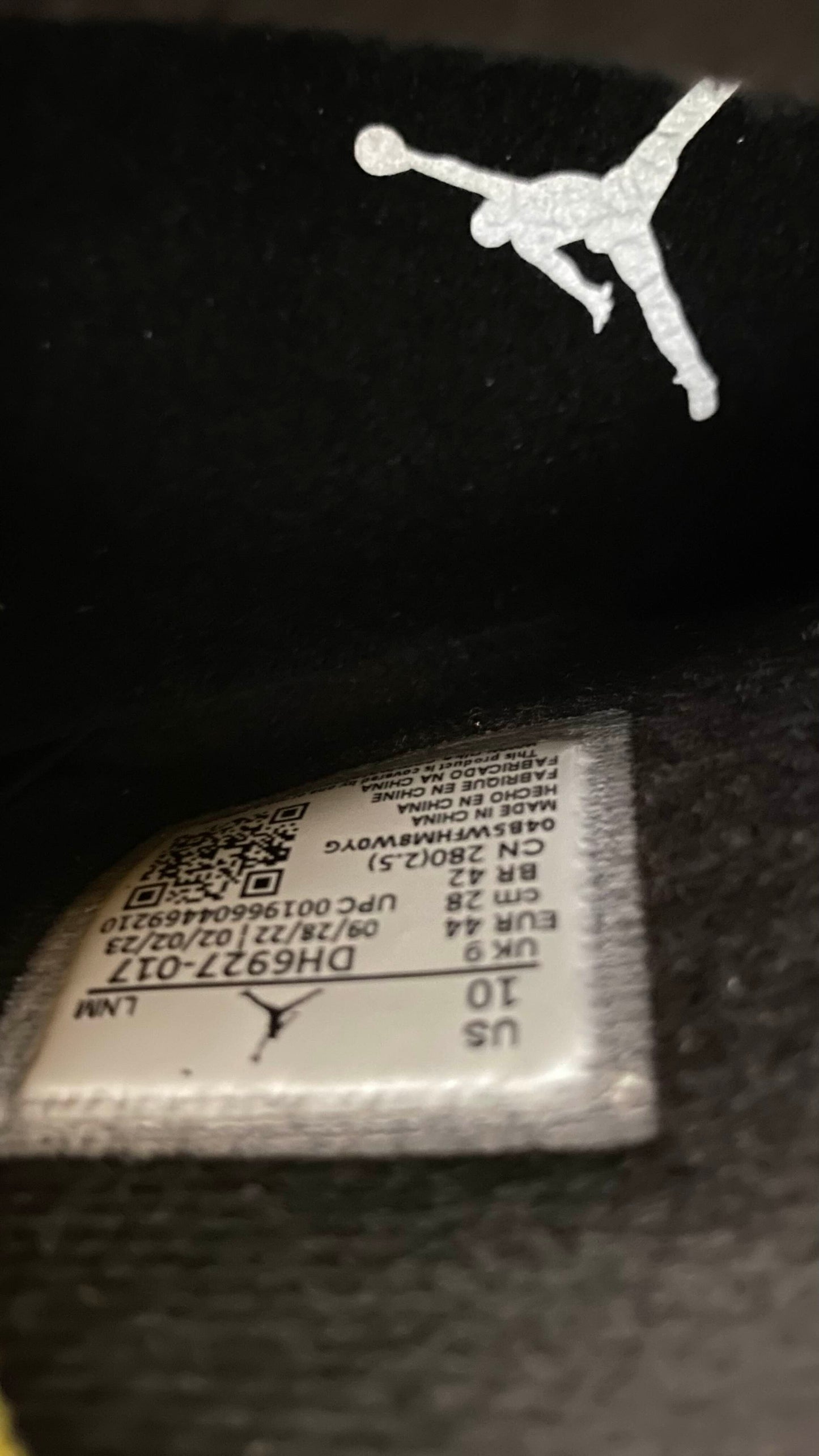 Jordan 4 Yellow Thunders