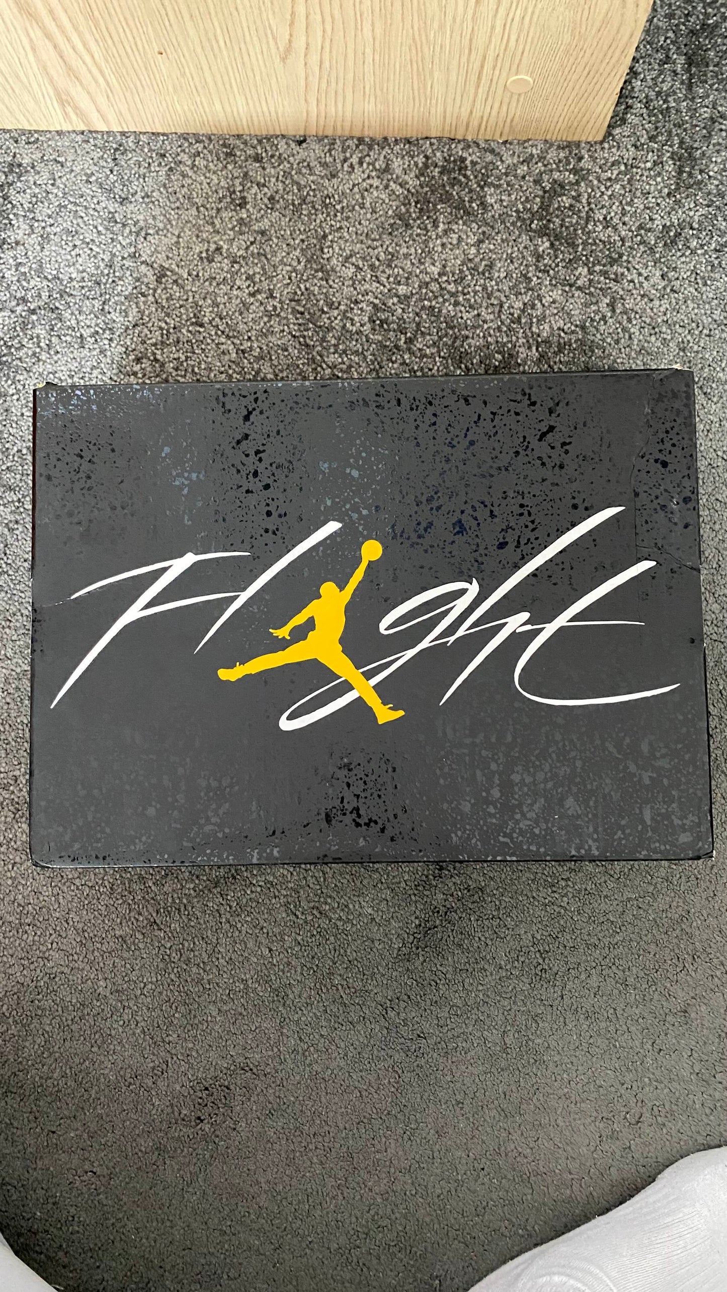 Jordan 4 Yellow Thunders