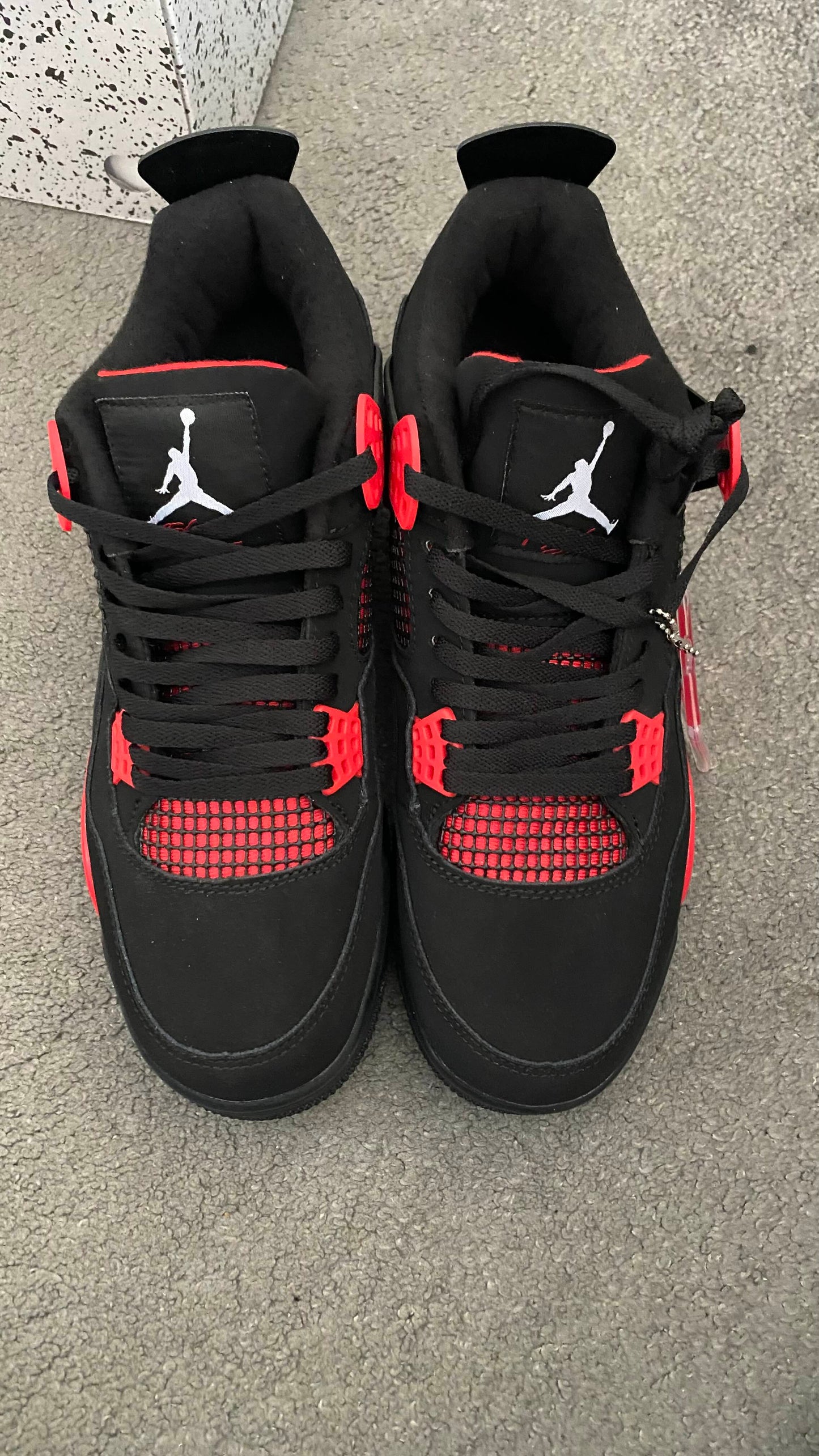 Jordan 4 Red Thunders