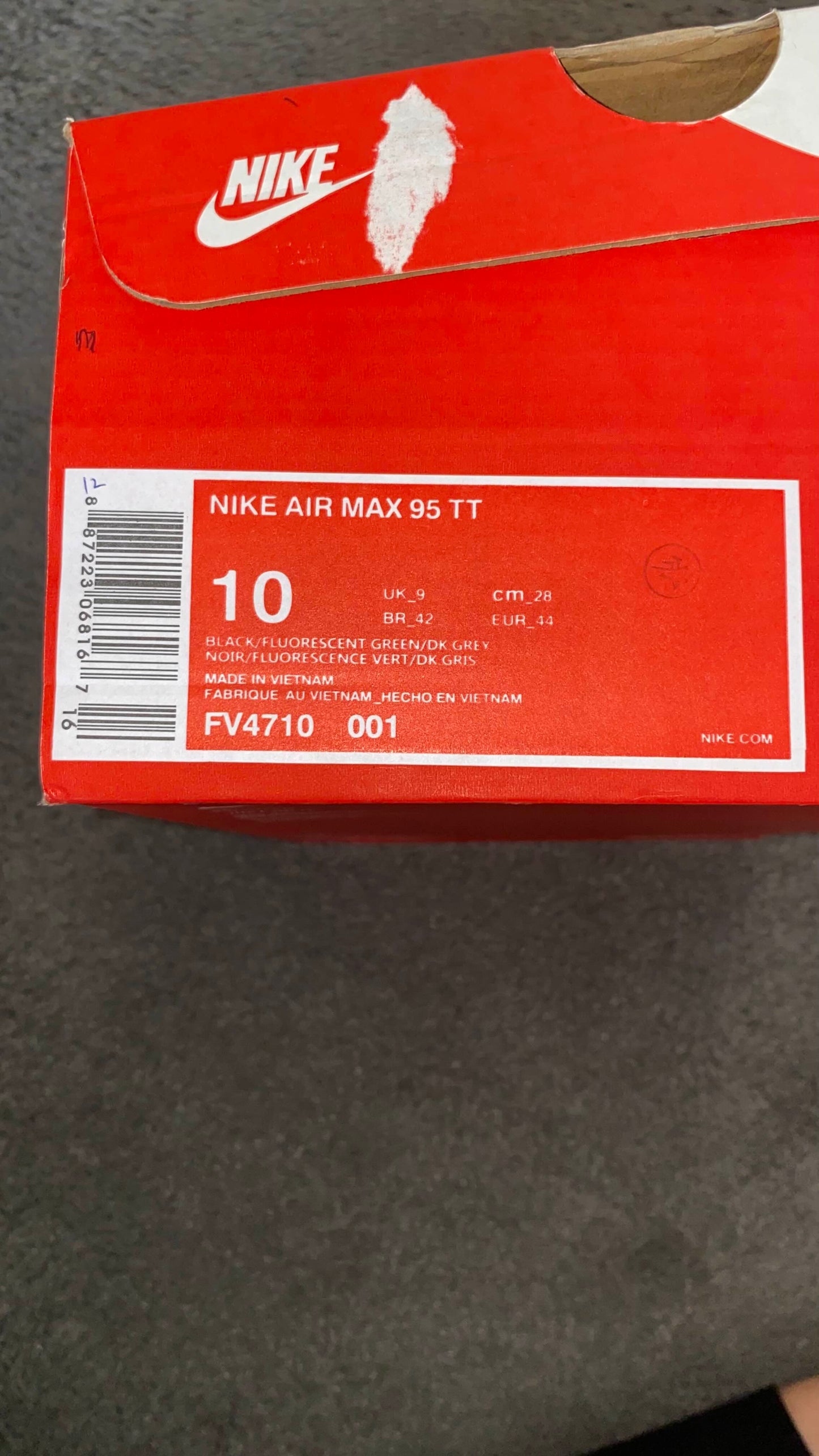 Black Neon Green Air Max 95s