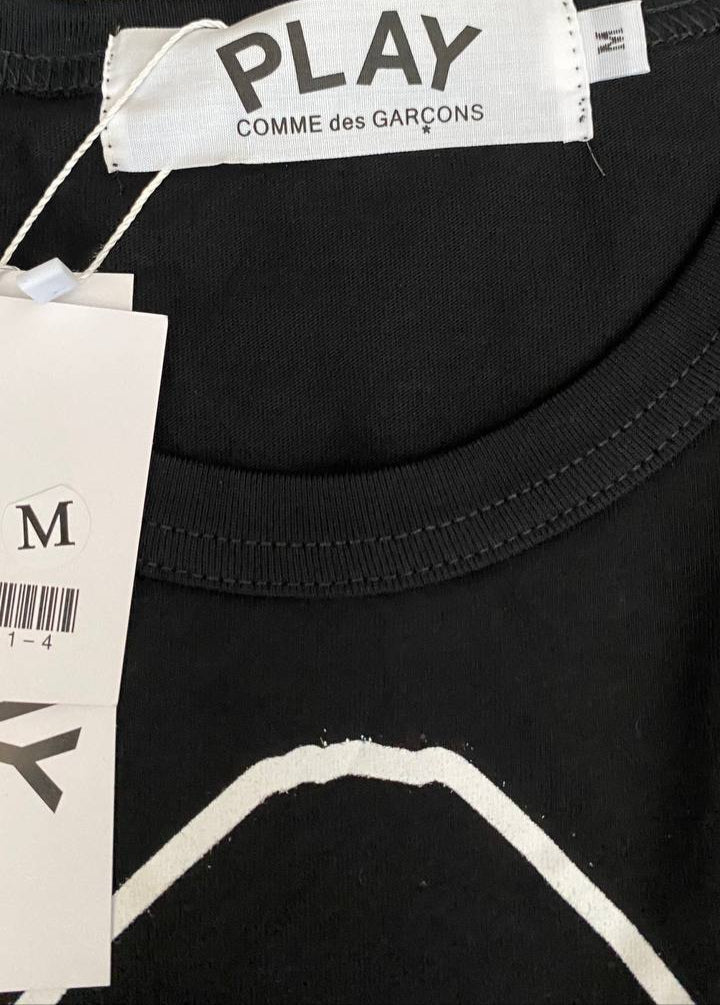 CDG White Heart Black Tee